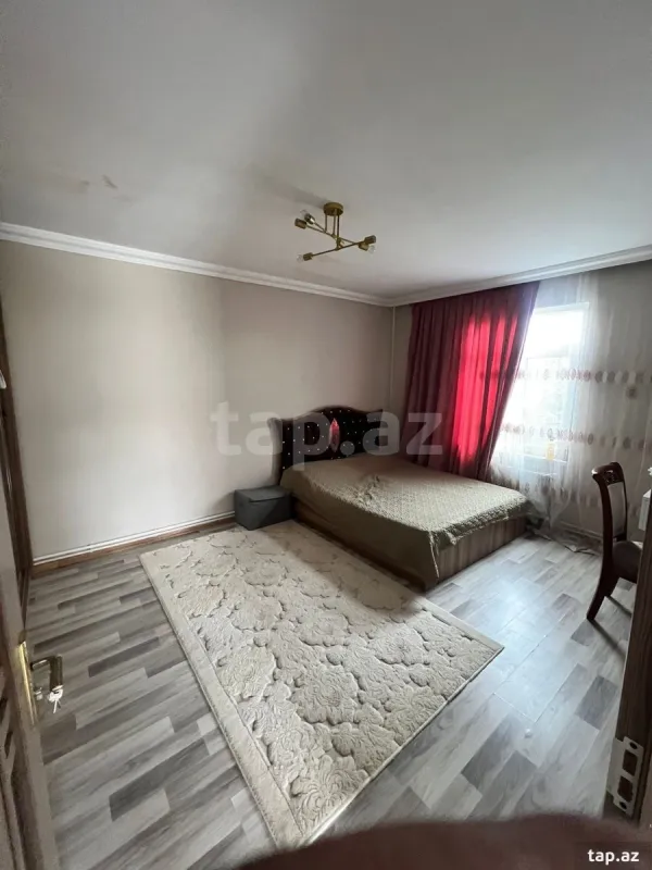 Satılır 4 otaqlı həyət evi