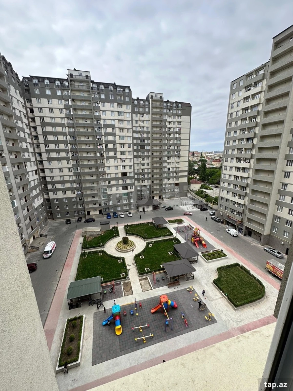 Kirayə verilir 2 otaqlı yeni tikili 50 m²