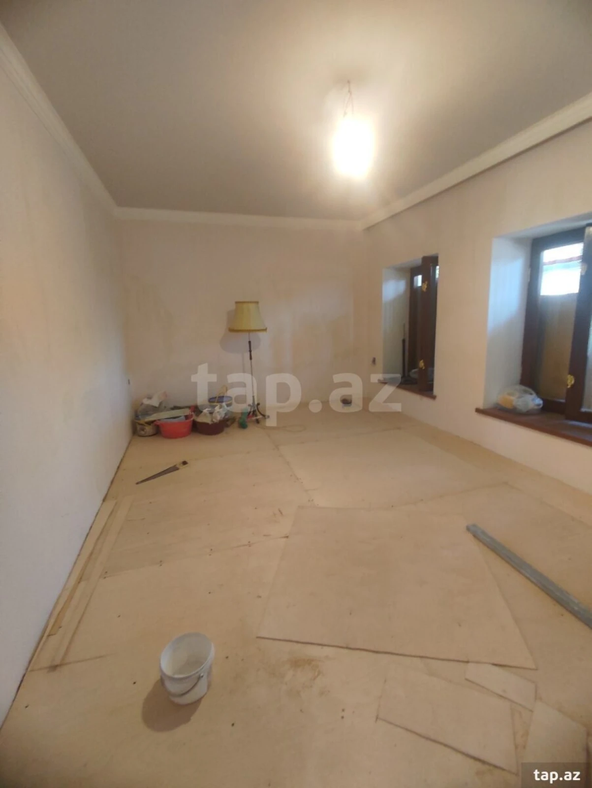 Satılır 5 otaqlı həyət evi