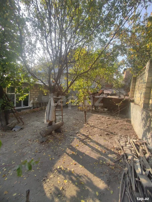 Satılır 5 otaqlı həyət evi