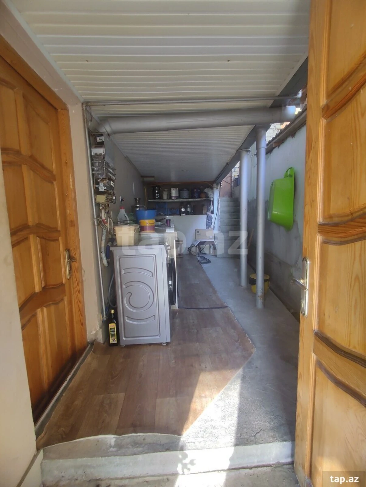 Satılır 5 otaqlı həyət evi