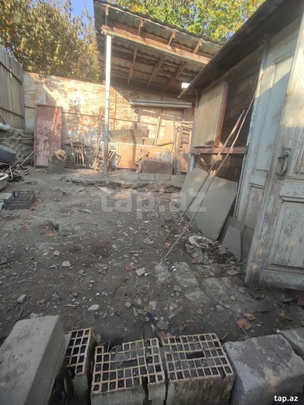 Satılır 5 otaqlı həyət evi