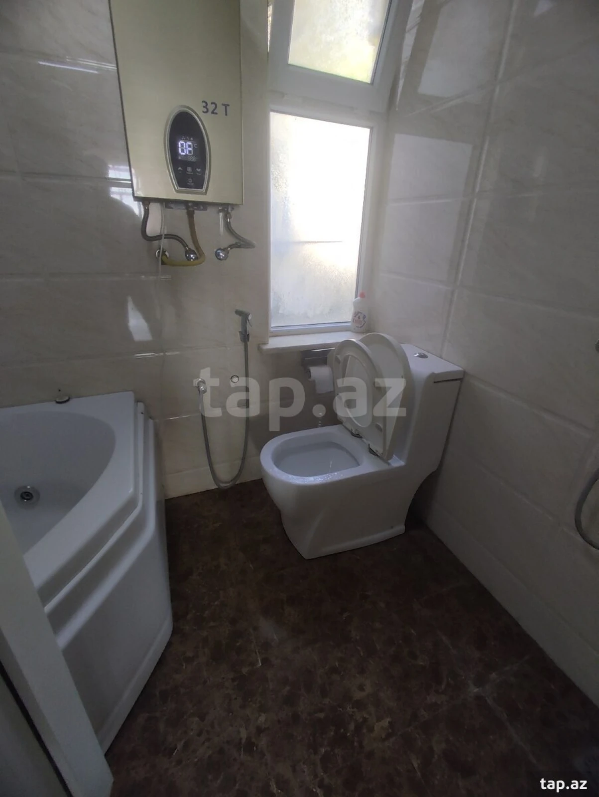 Satılır 5 otaqlı həyət evi