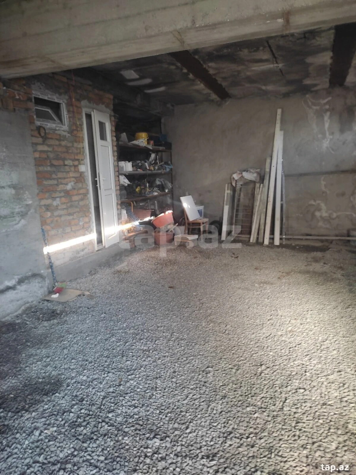 Satılır 5 otaqlı həyət evi