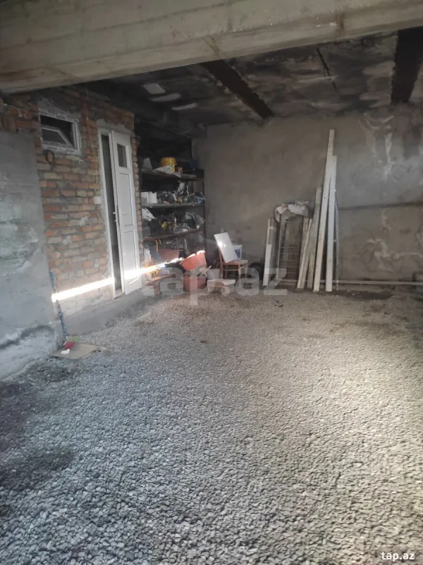 Satılır 5 otaqlı həyət evi