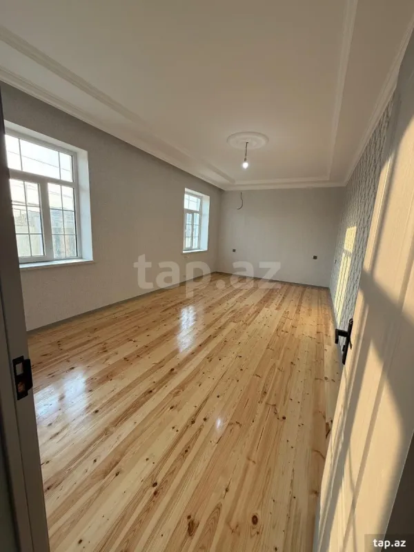 Satılır 4 otaqlı həyət evi