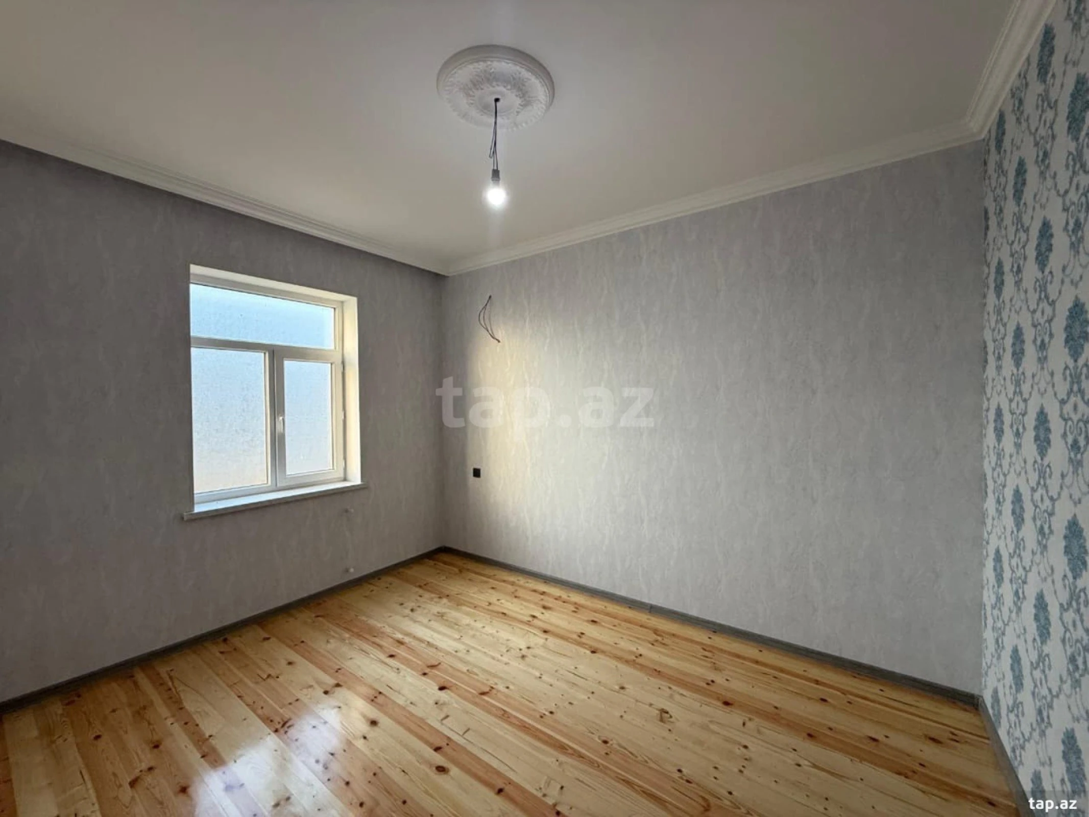 Satılır 4 otaqlı həyət evi