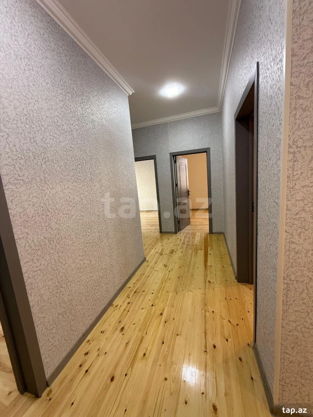 Satılır 4 otaqlı həyət evi