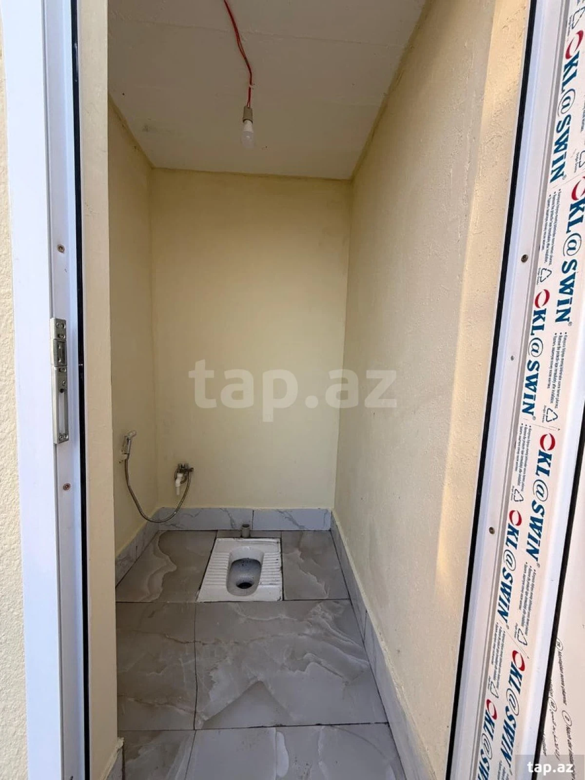 Satılır 4 otaqlı həyət evi