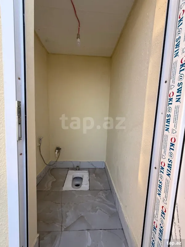 Satılır 4 otaqlı həyət evi