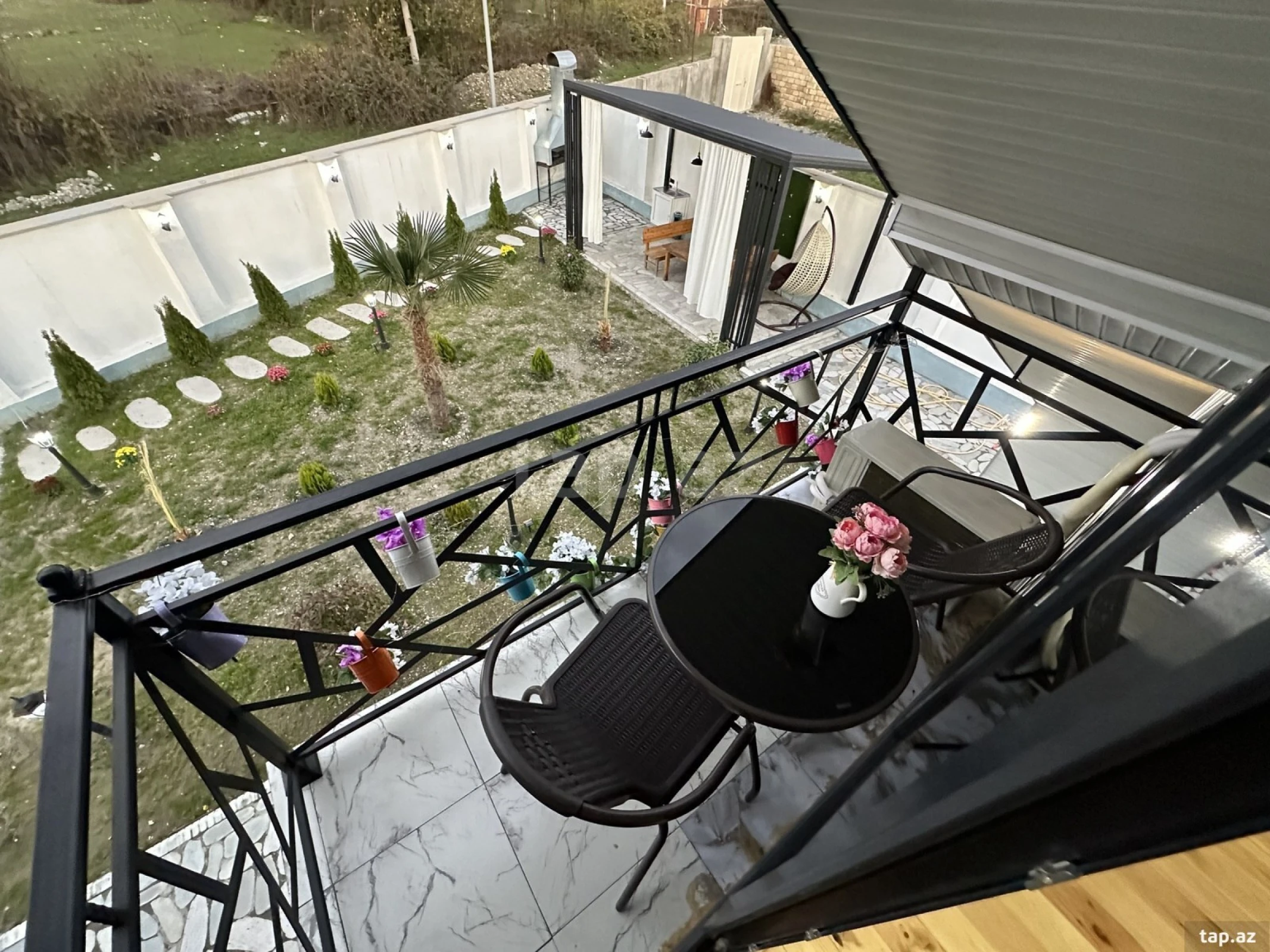 Kirayə verilir 4 otaqlı həyət evi