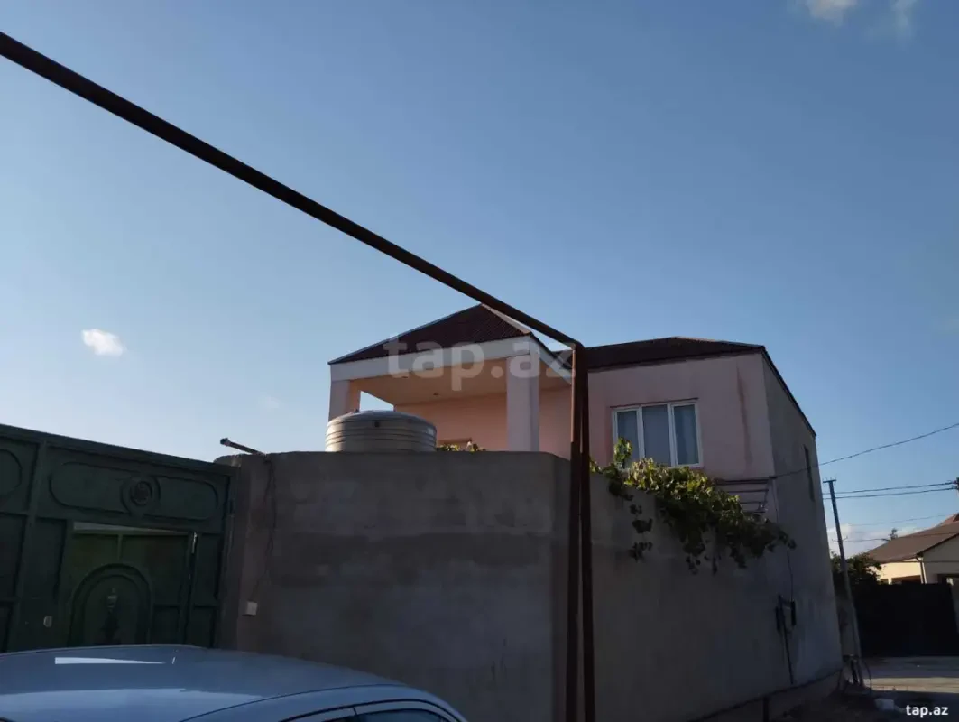 Satılır 5 otaqlı həyət evi 160 m²