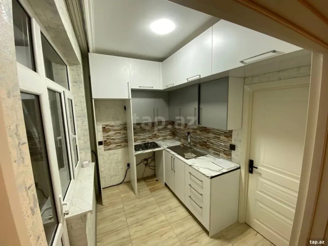 Kirayə verilir 2 otaqlı yeni tikili 54 m²