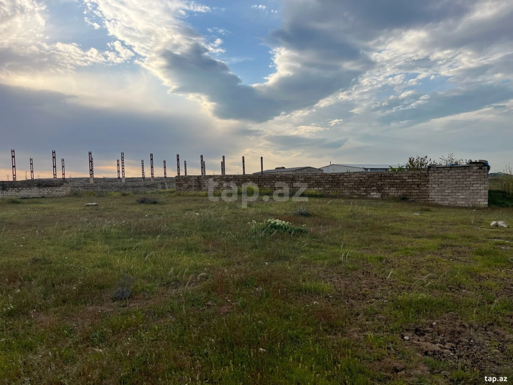 Satılır torpaq sahəsi