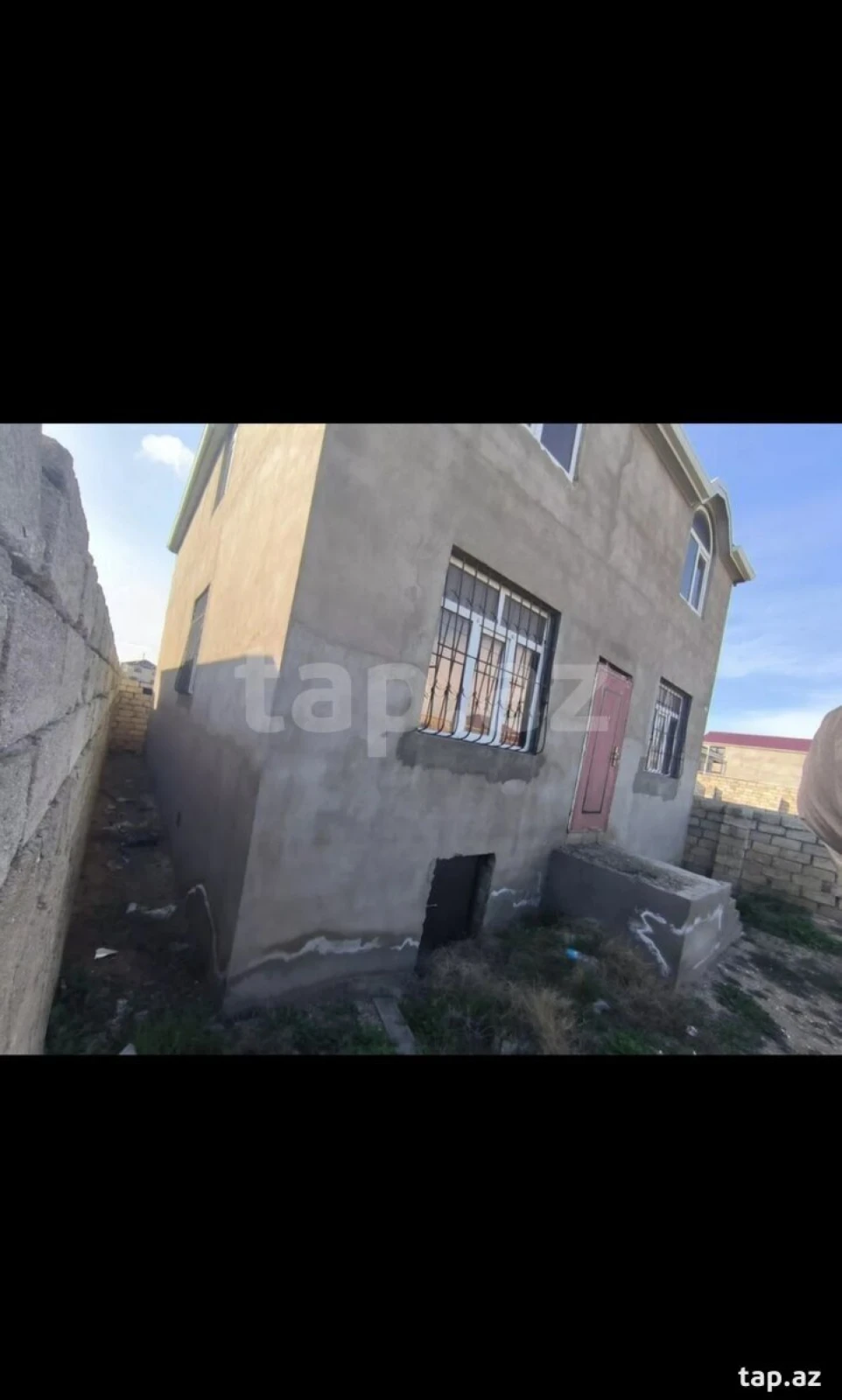 Satılır 4 otaqlı həyət evi