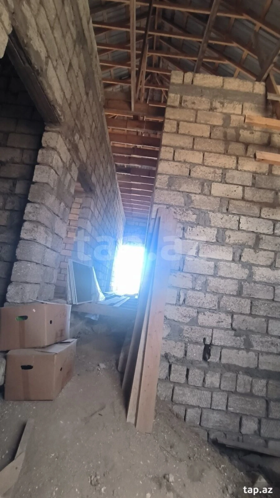 Satılır 4 otaqlı həyət evi