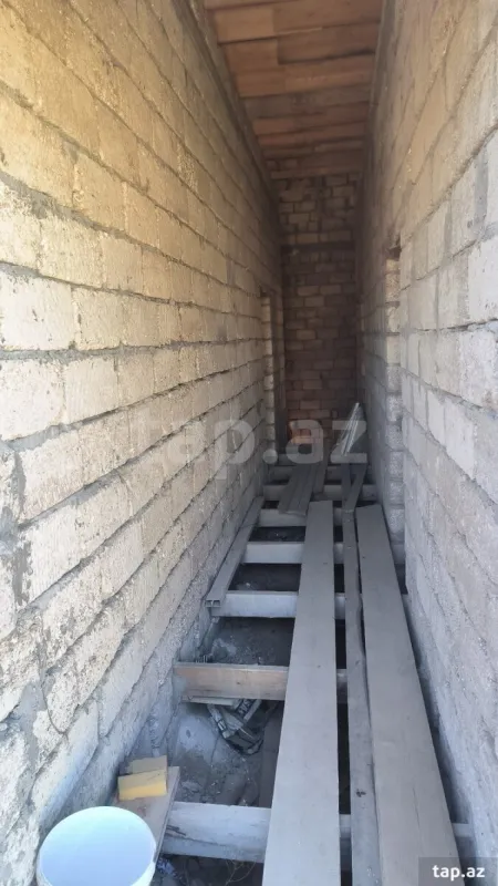 Satılır 4 otaqlı həyət evi