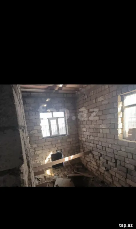 Satılır 4 otaqlı həyət evi