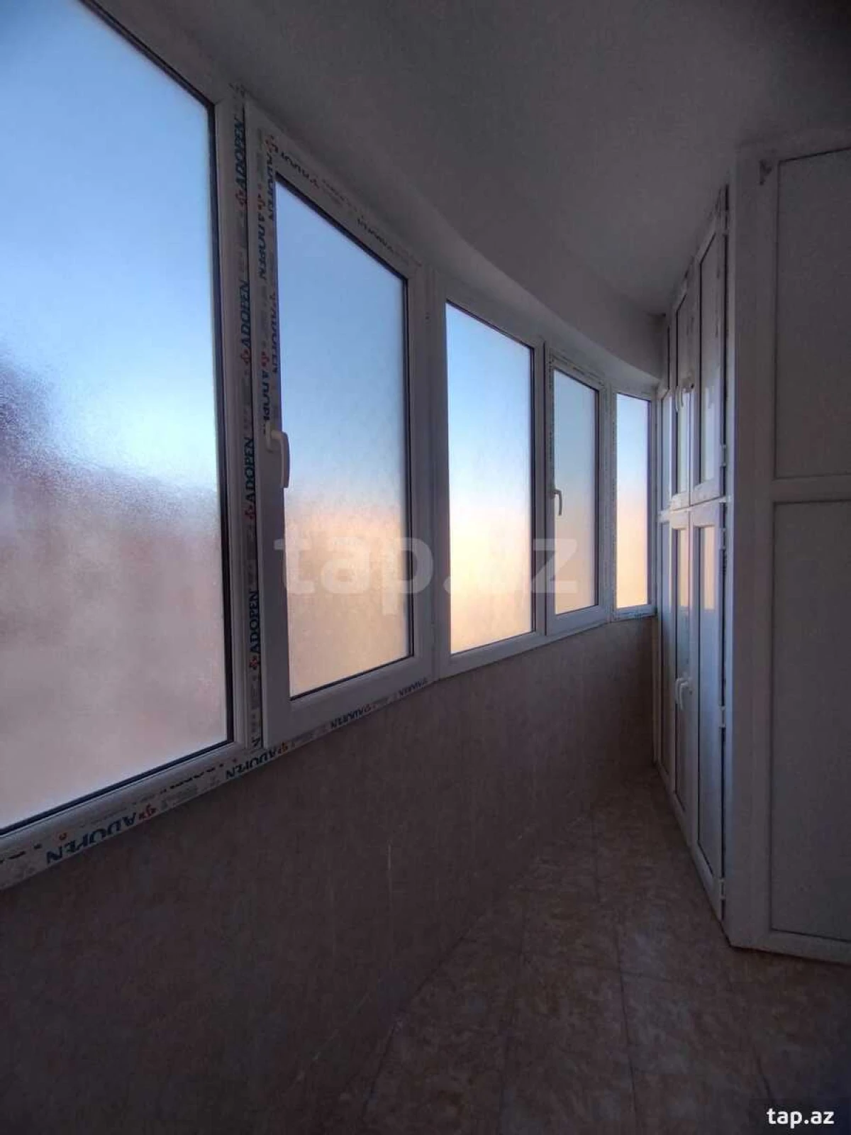 Satılır 4 otaqlı yeni tikili 110 m²