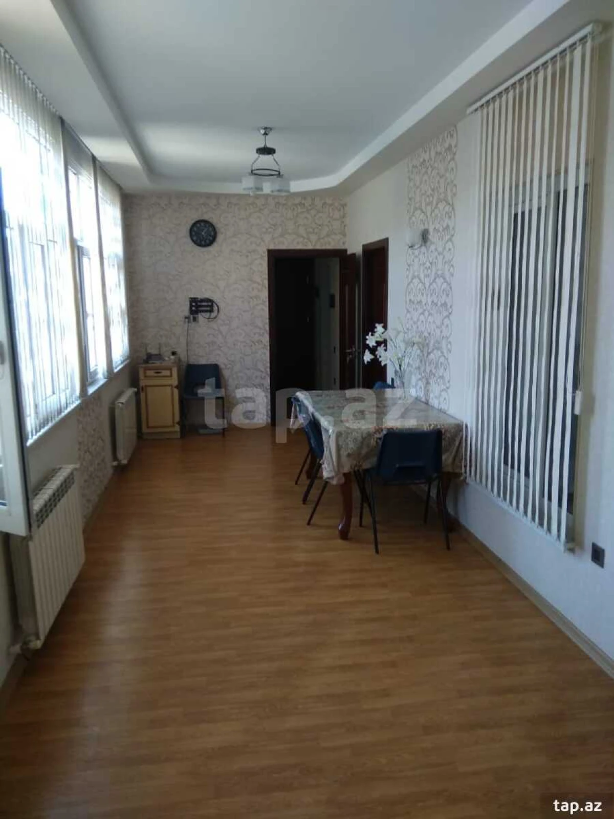 Kirayə verilir 2 otaqlı mənzil 75 m²