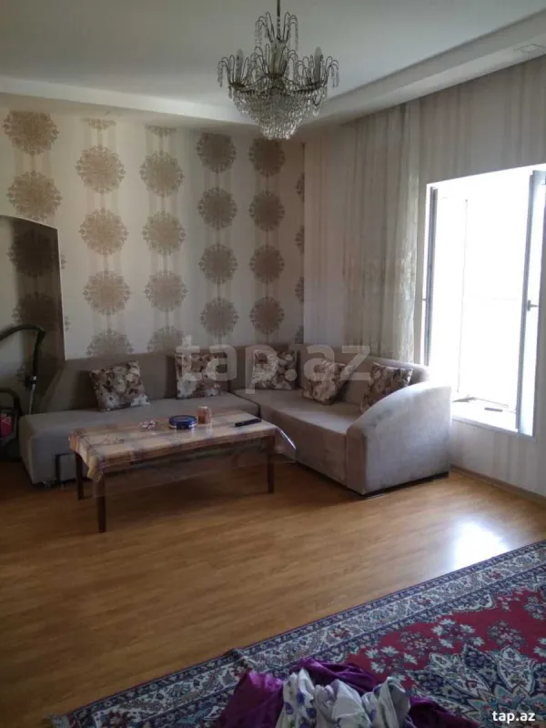 Kirayə verilir 2 otaqlı mənzil 75 m²