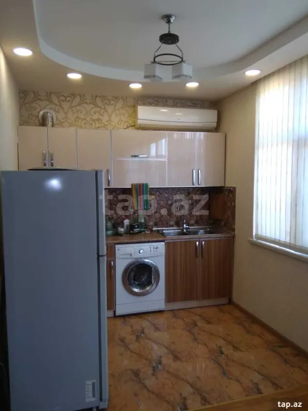 Kirayə verilir 2 otaqlı mənzil 75 m²