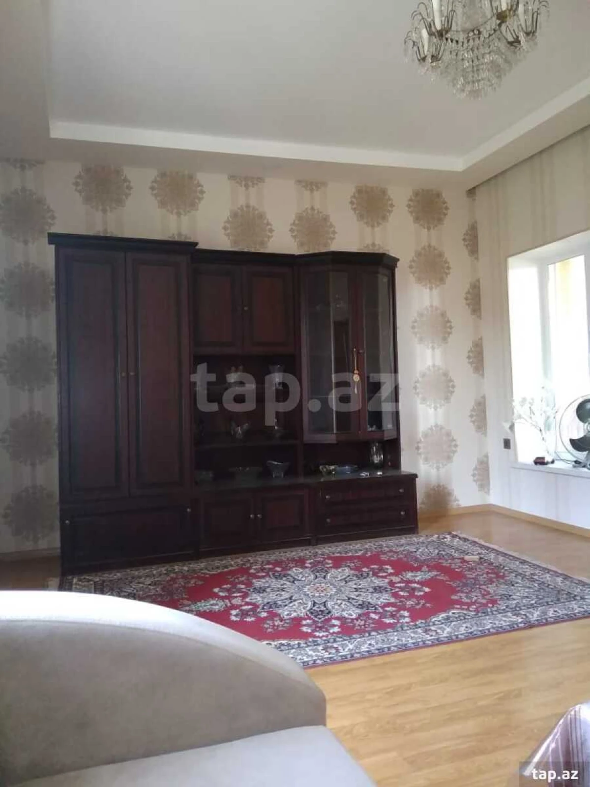 Kirayə verilir 2 otaqlı mənzil 75 m²