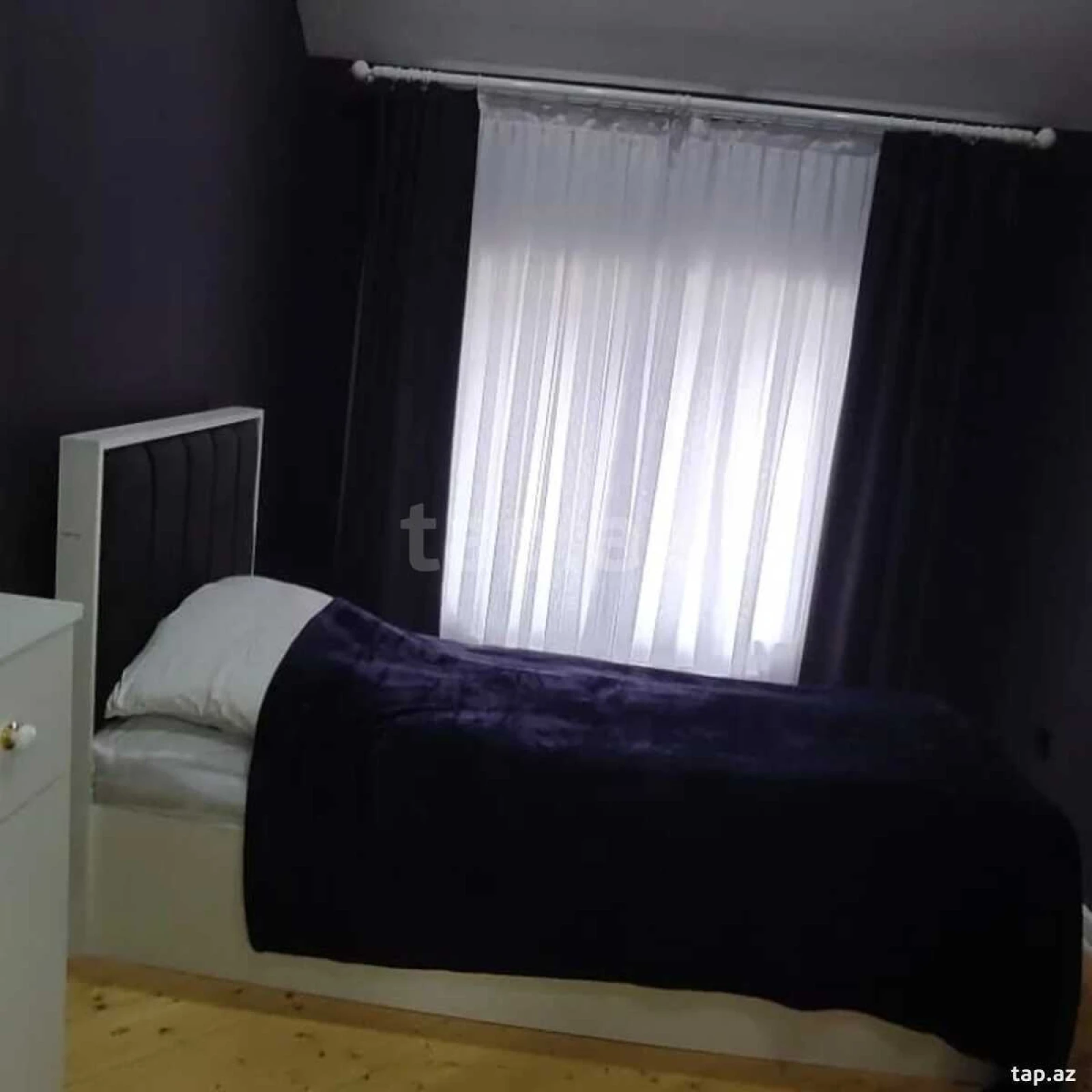 Satılır 9 otaqlı həyət evi