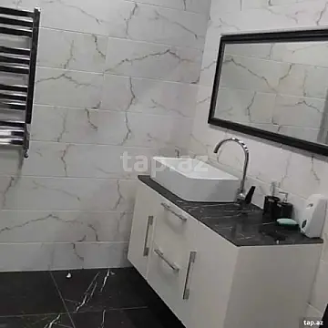 Satılır 9 otaqlı həyət evi