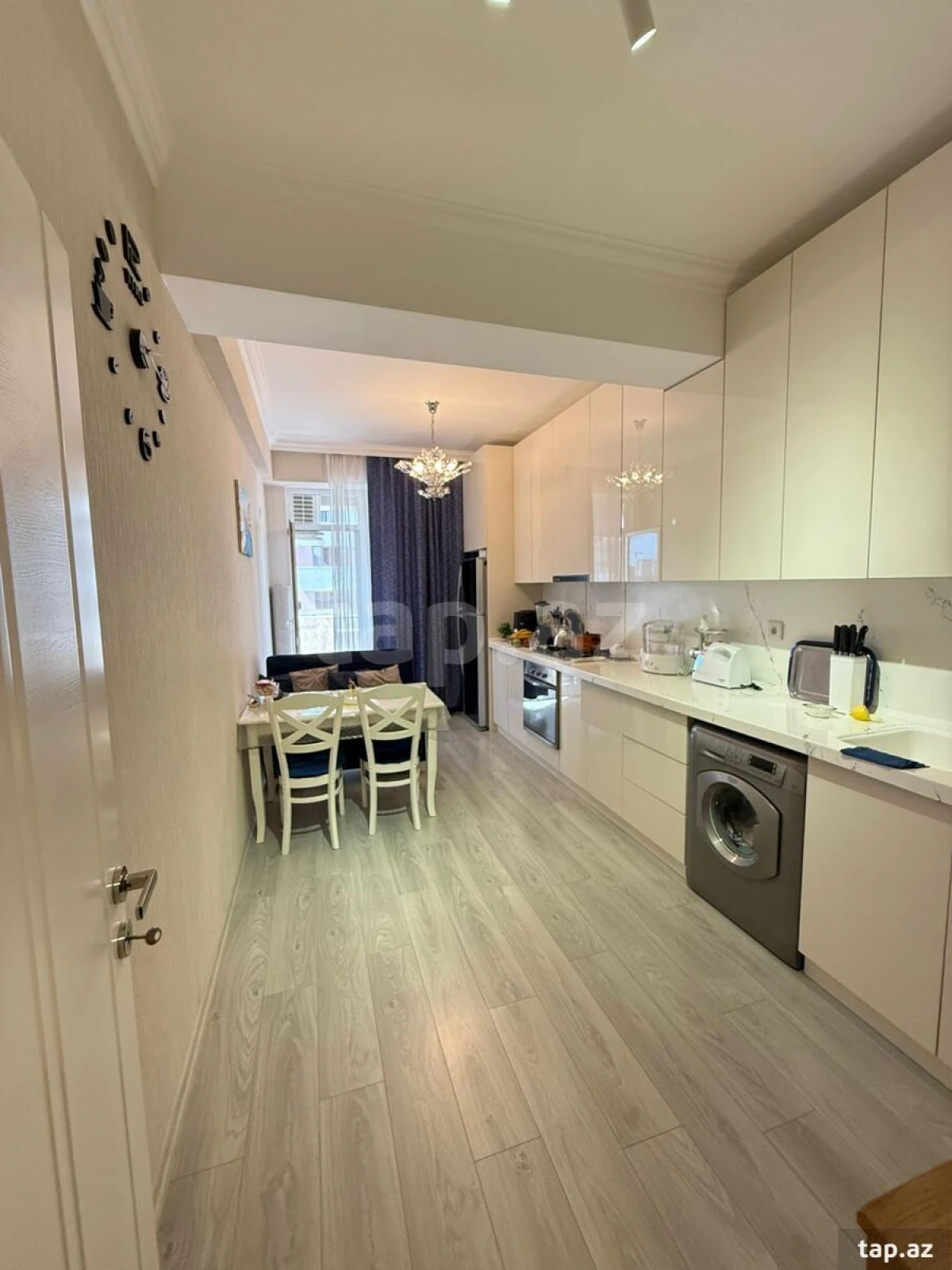 Kirayə verilir 2 otaqlı yeni tikili 80 m²