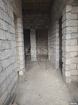 Satılır 4 otaqlı həyət evi