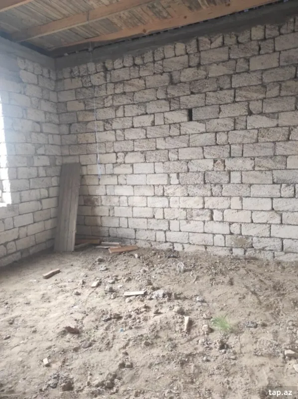 Satılır 4 otaqlı həyət evi