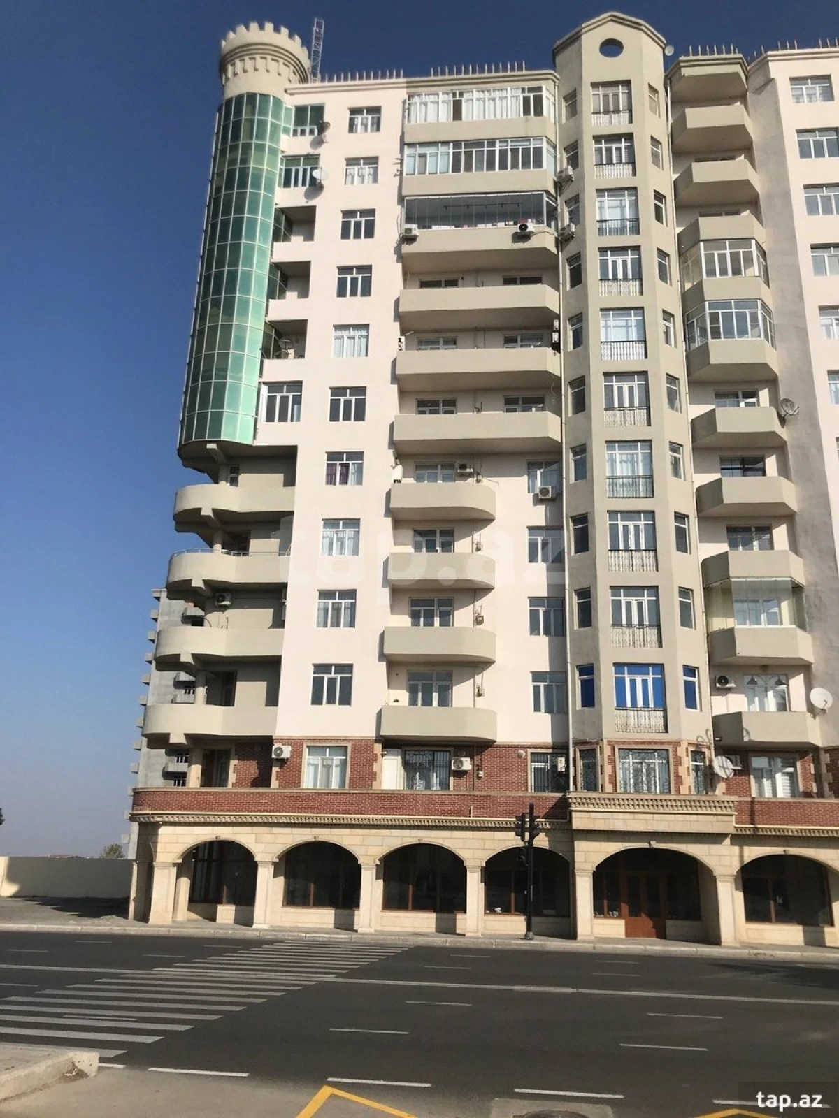 Satılır 3 otaqlı yeni tikili 159 m²