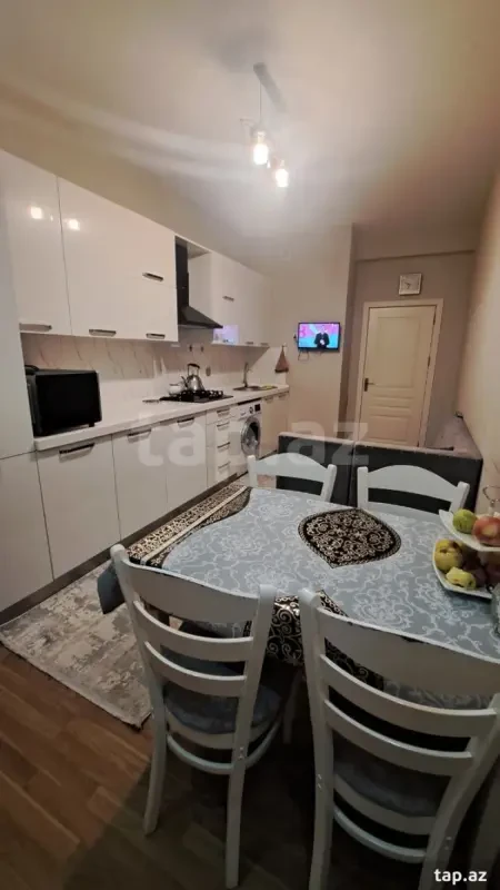 Satılır 3 otaqlı yeni tikili 128 m²