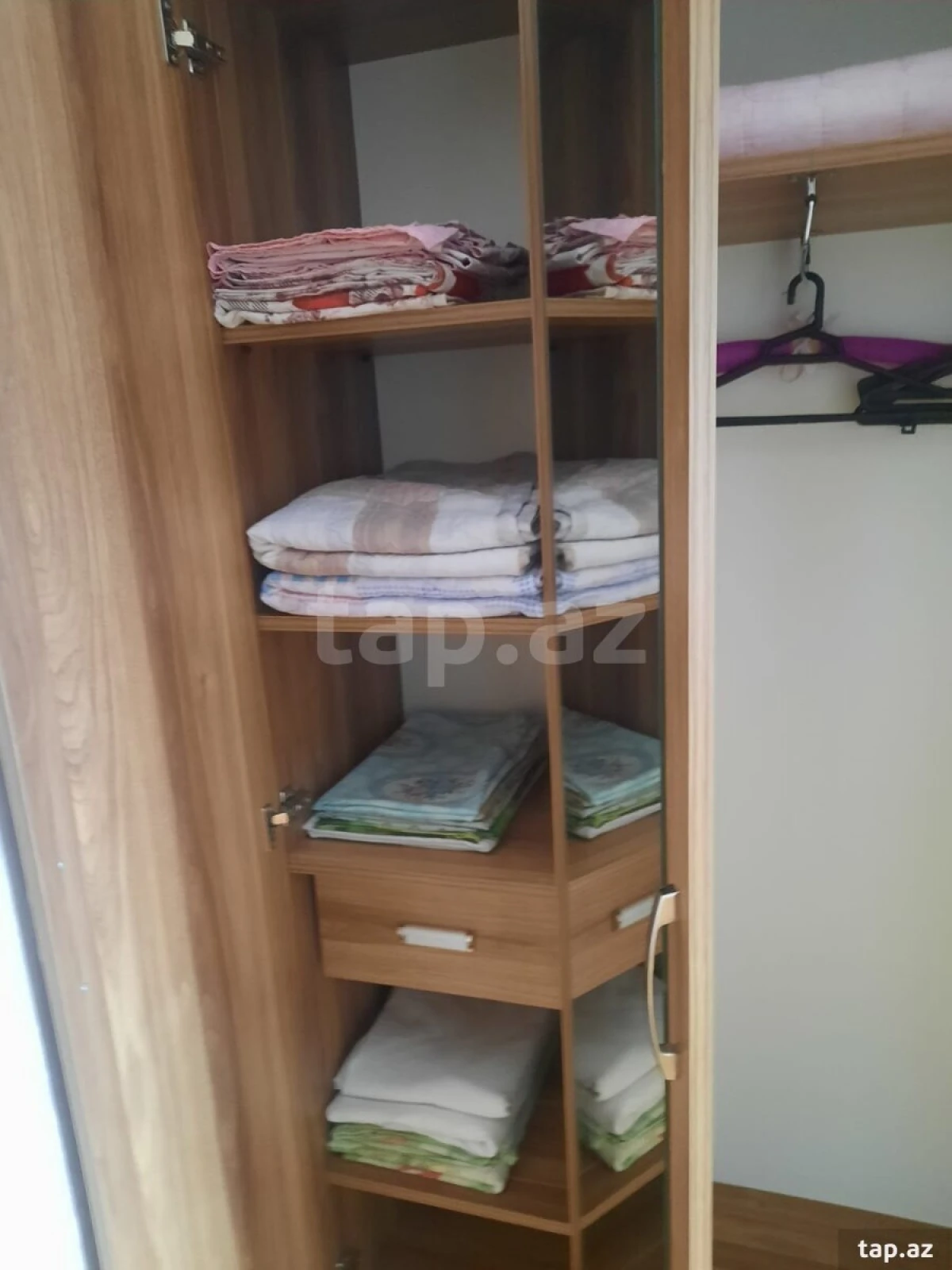 Kirayə verilir 4 otaqlı yeni tikili 100 m²