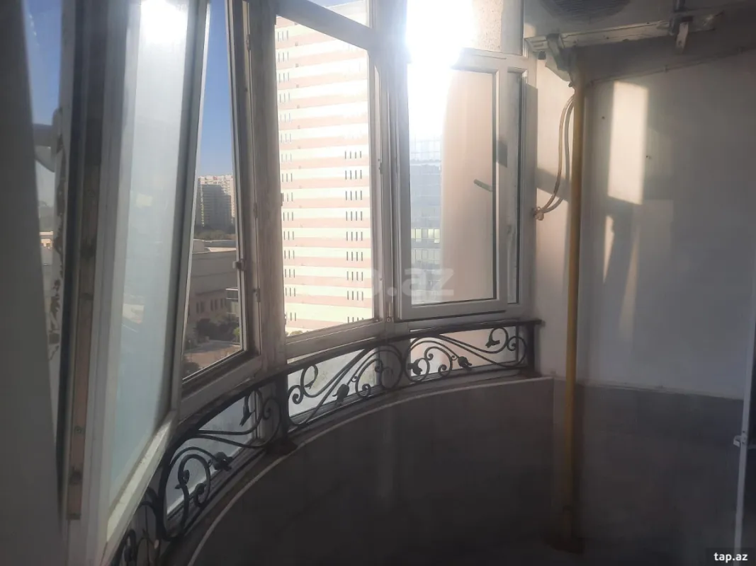 Kirayə verilir 4 otaqlı yeni tikili 100 m²