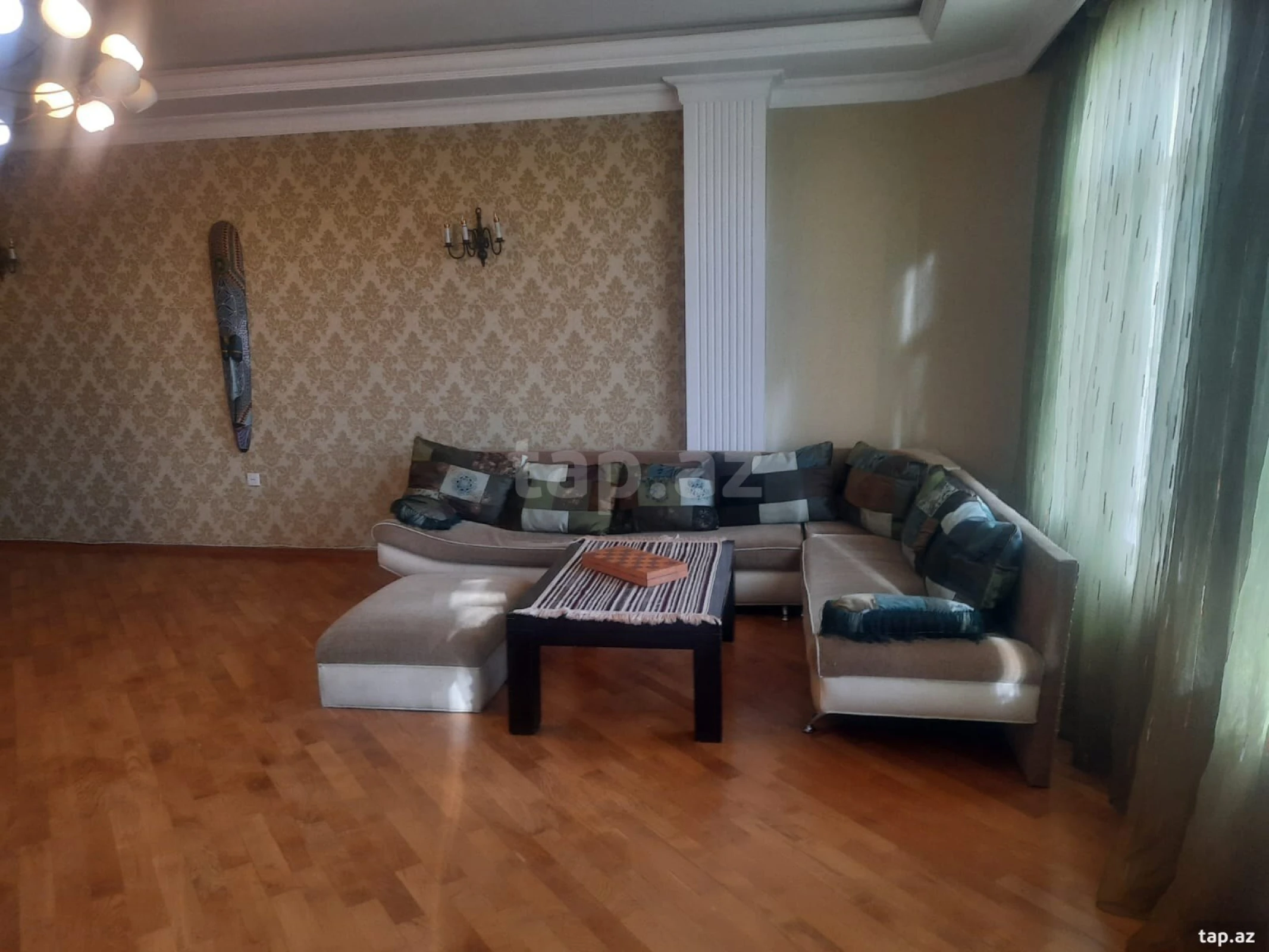 Kirayə verilir 4 otaqlı yeni tikili 100 m²