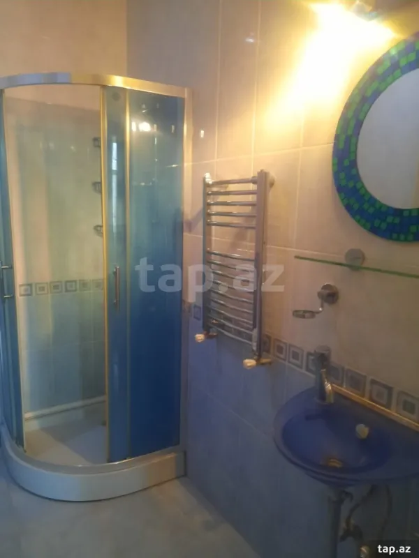 Kirayə verilir 4 otaqlı yeni tikili 100 m²