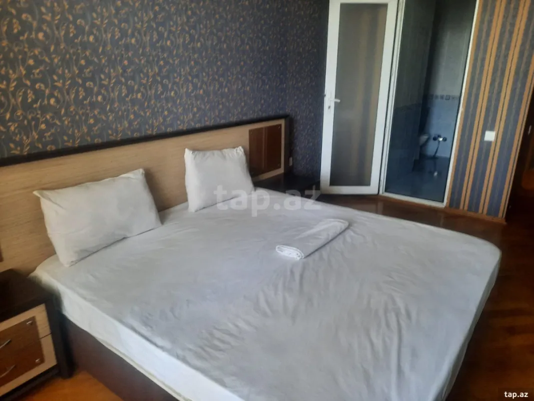 Kirayə verilir 4 otaqlı yeni tikili 100 m²