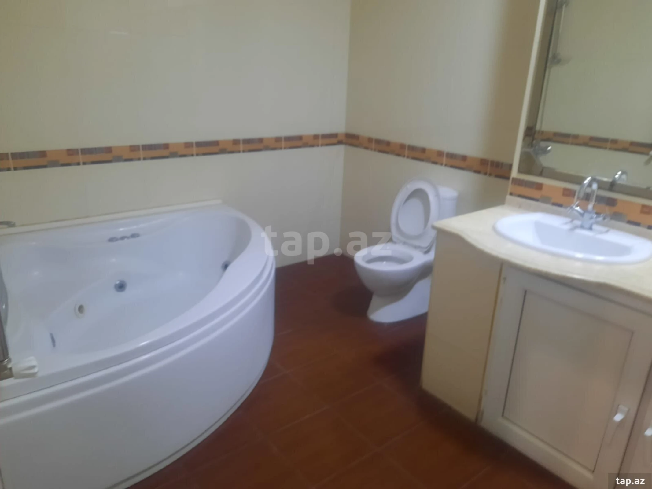 Kirayə verilir 4 otaqlı yeni tikili 100 m²