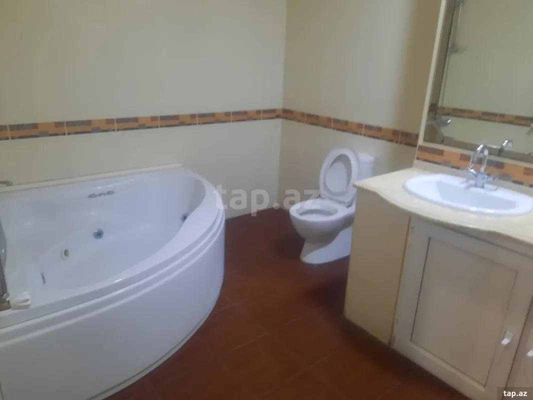 Kirayə verilir 4 otaqlı yeni tikili 100 m²