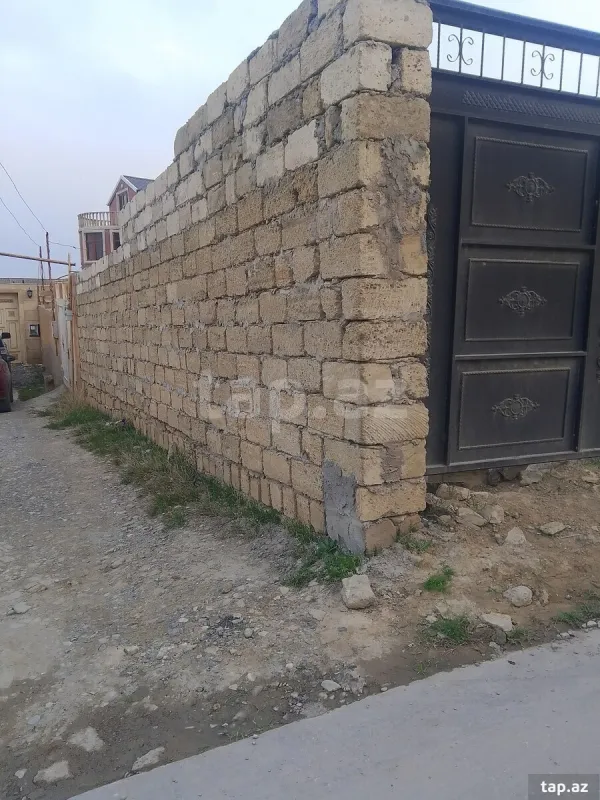 Satılır 2 otaqlı həyət evi 300 m²