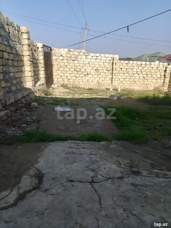 Satılır 2 otaqlı həyət evi 300 m²