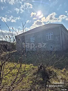 Satılır 5 otaqlı həyət evi