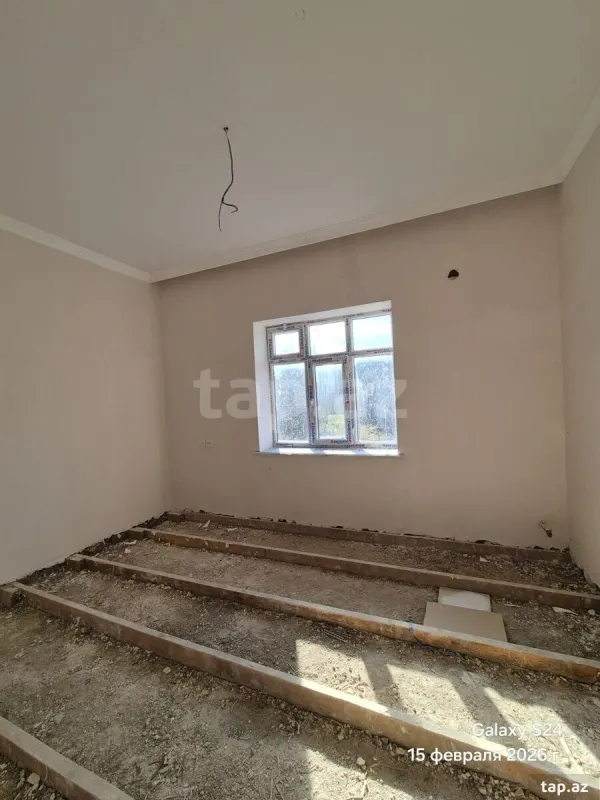 Satılır 5 otaqlı həyət evi