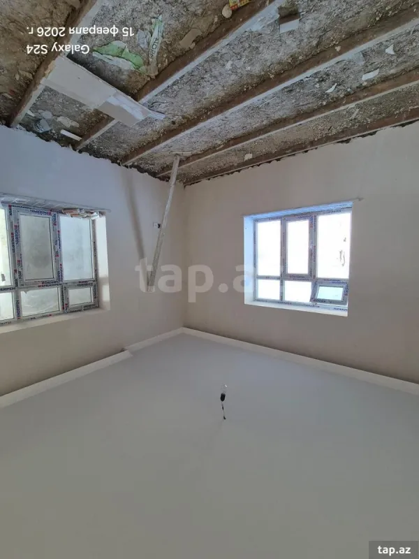 Satılır 5 otaqlı həyət evi