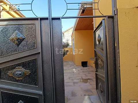 Satılır 3 otaqlı həyət evi