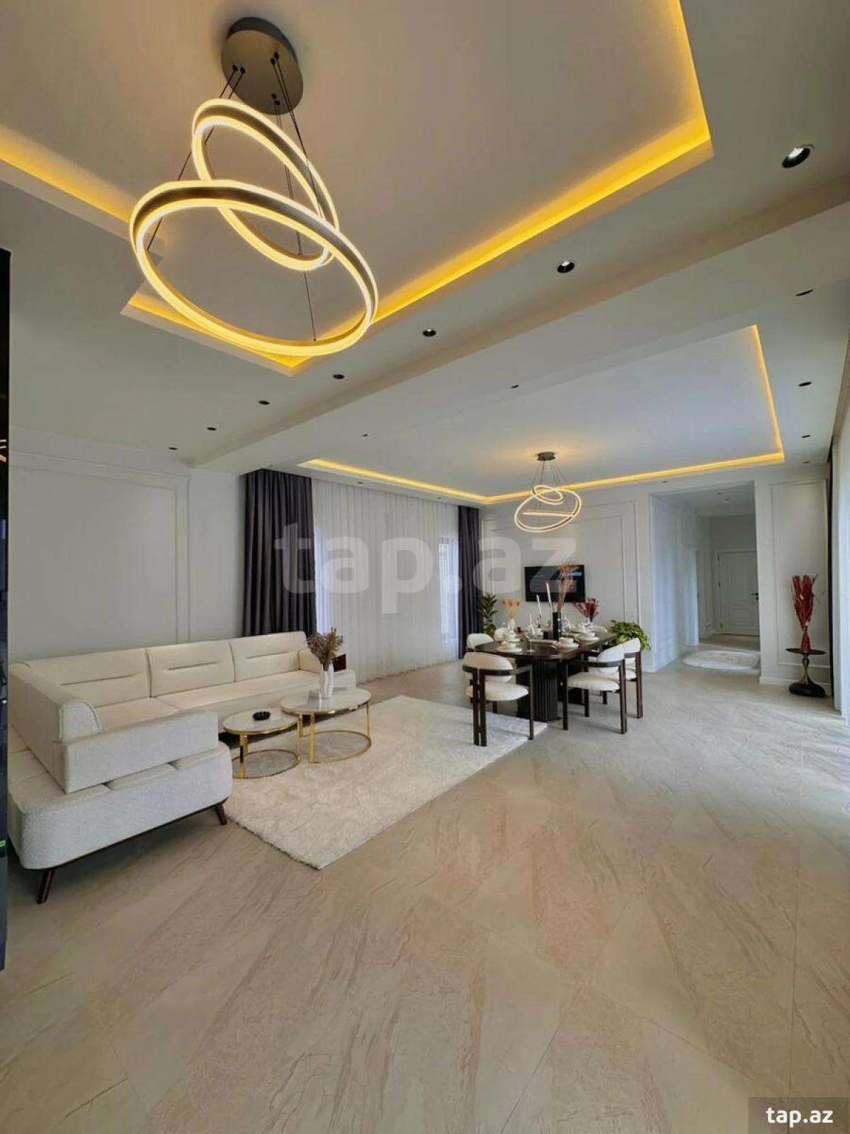 Satılır 5 otaqlı həyət evi