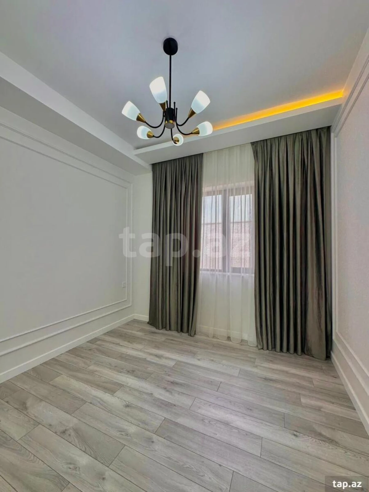 Satılır 5 otaqlı həyət evi