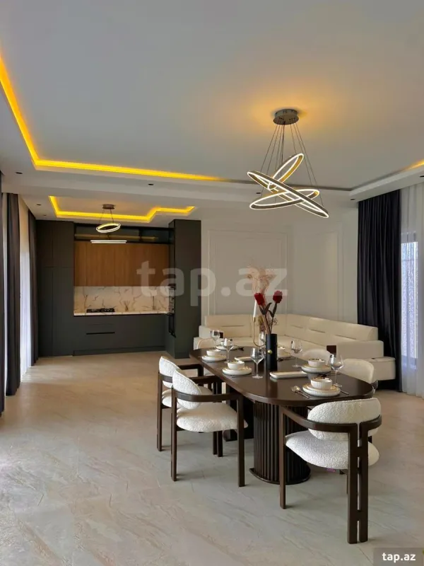 Satılır 5 otaqlı həyət evi